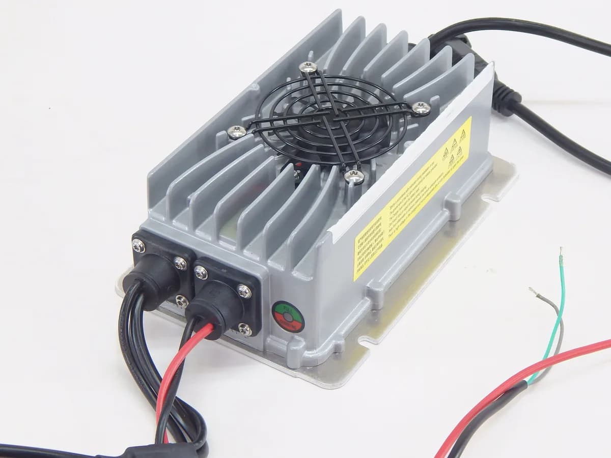 Зарядное устройство для штабелёров WS/IWS 24V/15A (Charger) — фото 4
