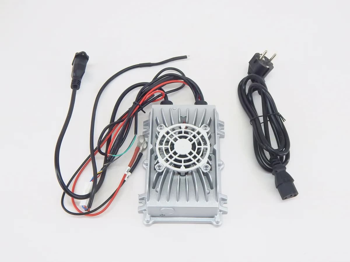 Зарядное устройство для штабелёров WS/IWS 24V/10A (Charger) — фото 4