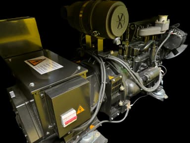 Дизельный генератор Vektor AD-20Y-T400 в шумозащитном кожухе с АВР — фото 8